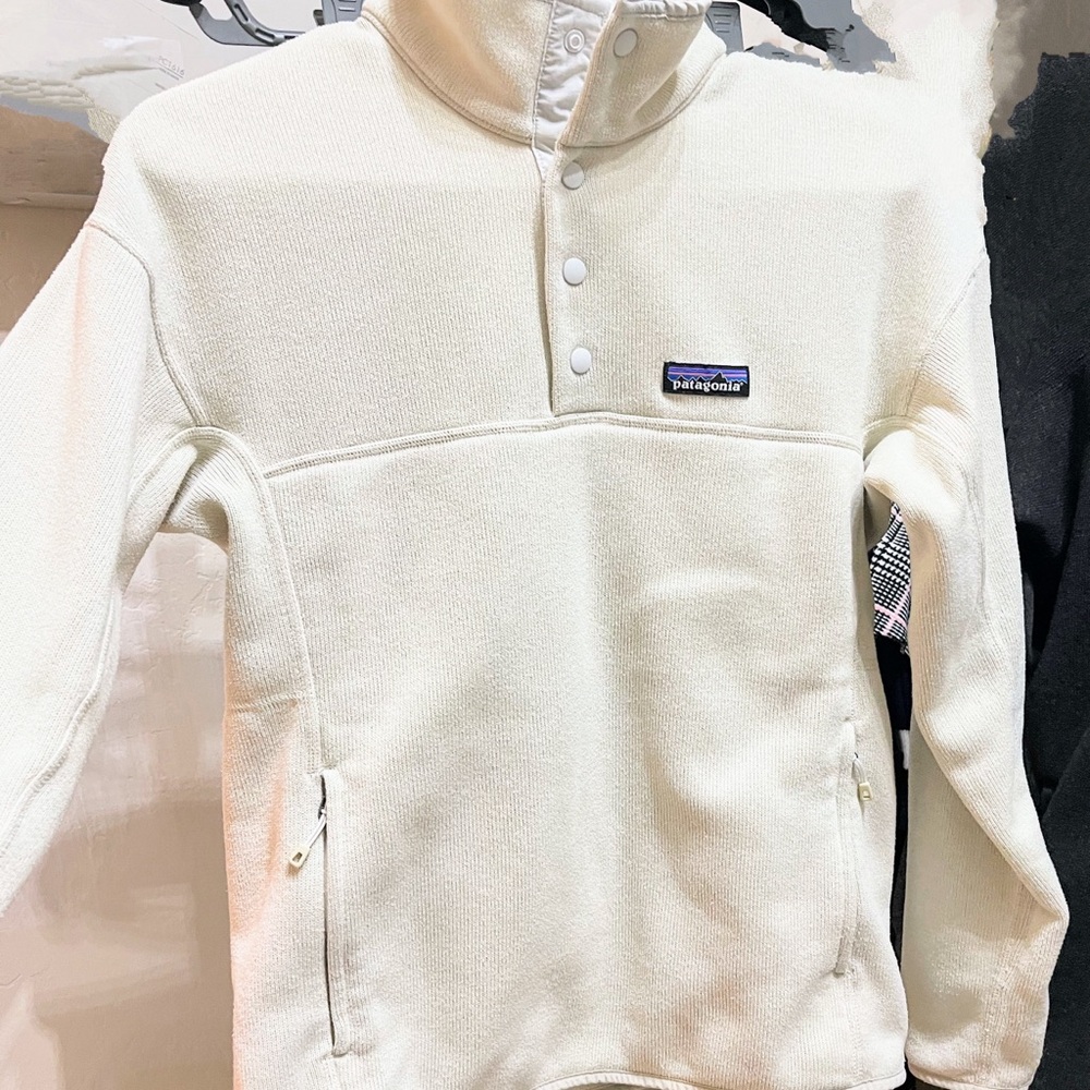 Patagonia Off-White Fleece Pullover